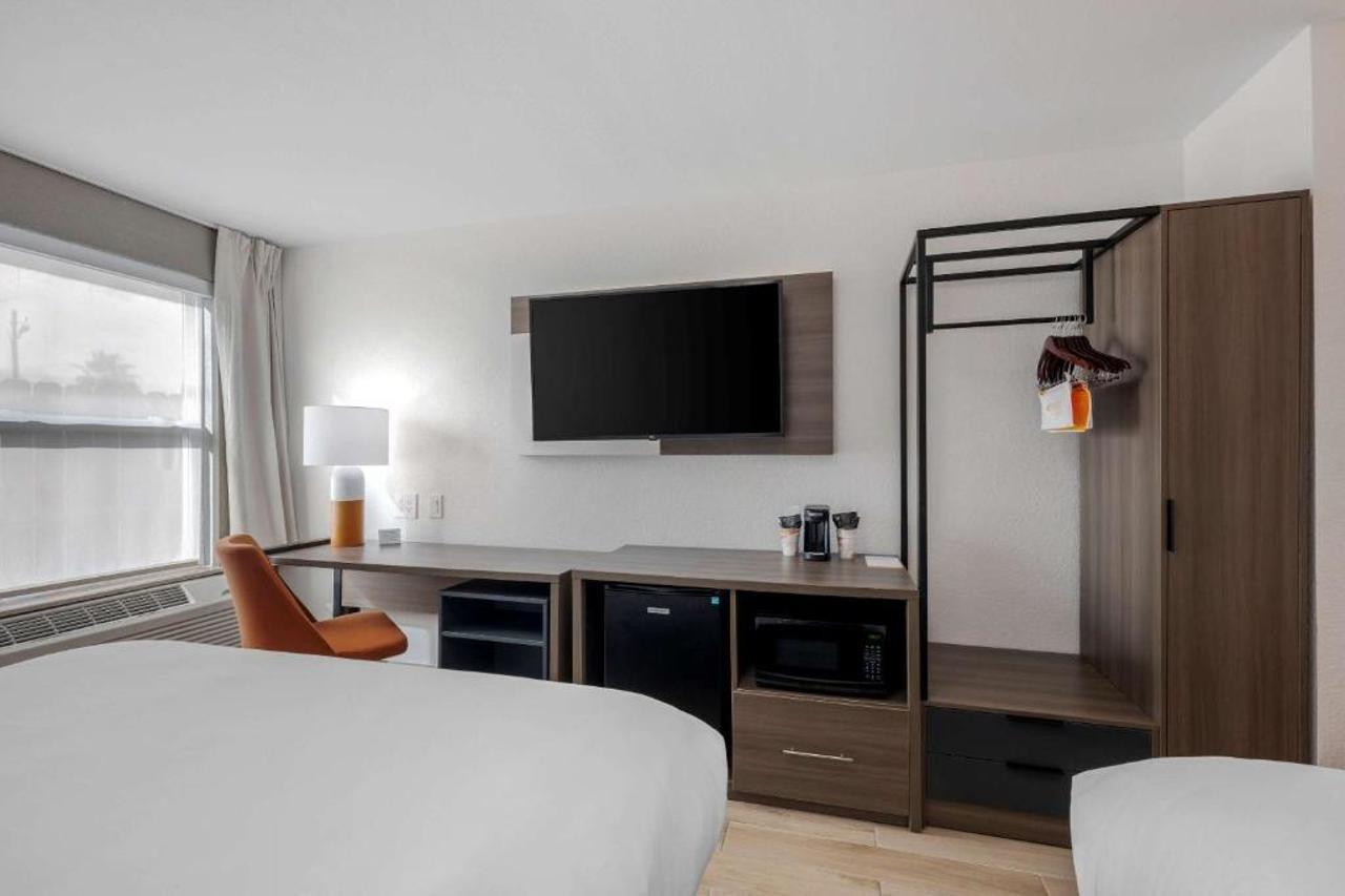 סאות' פאדרה איילנד Comfort Inn מראה חיצוני תמונה